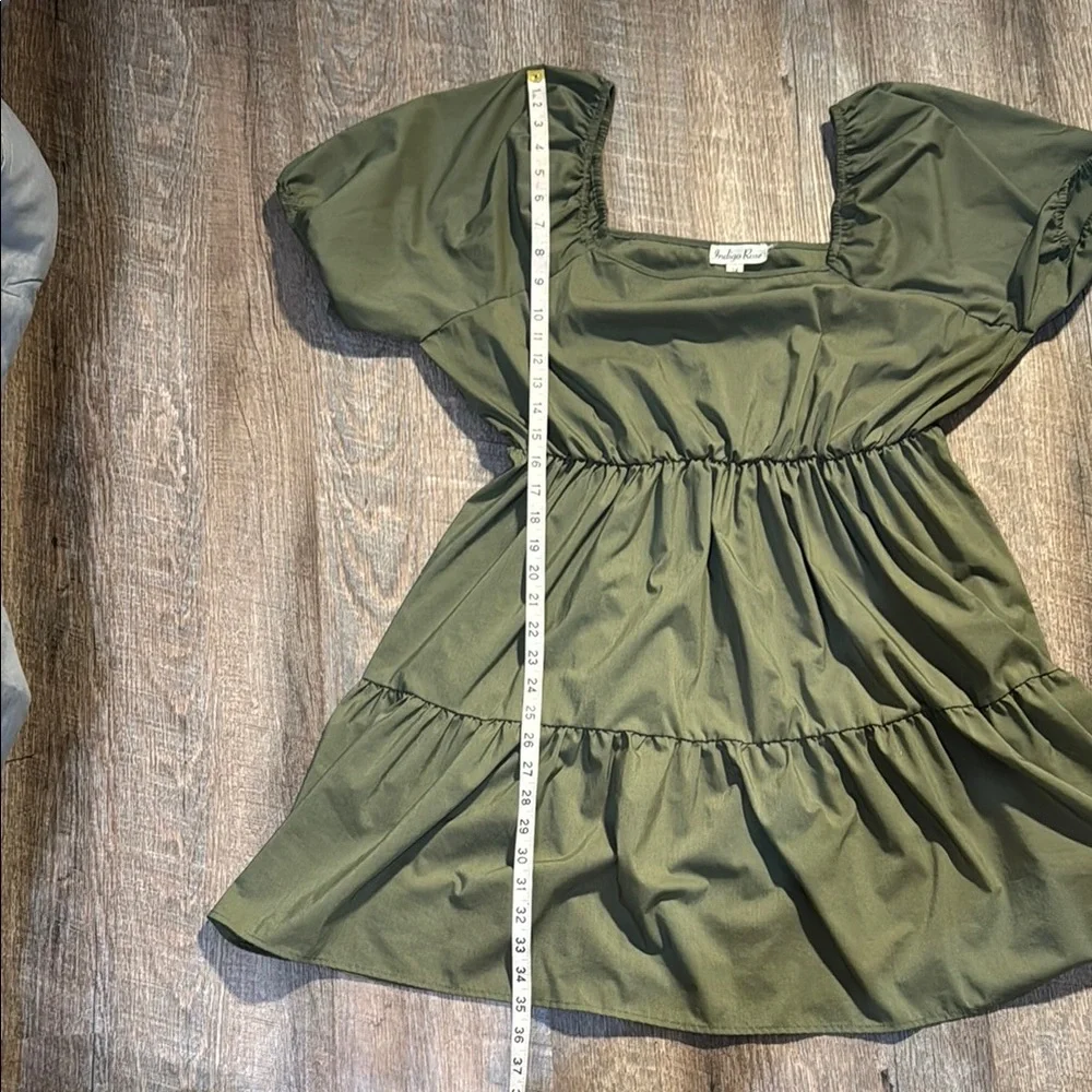 Elegant Olive Midi Dress - Picture 6 of 8